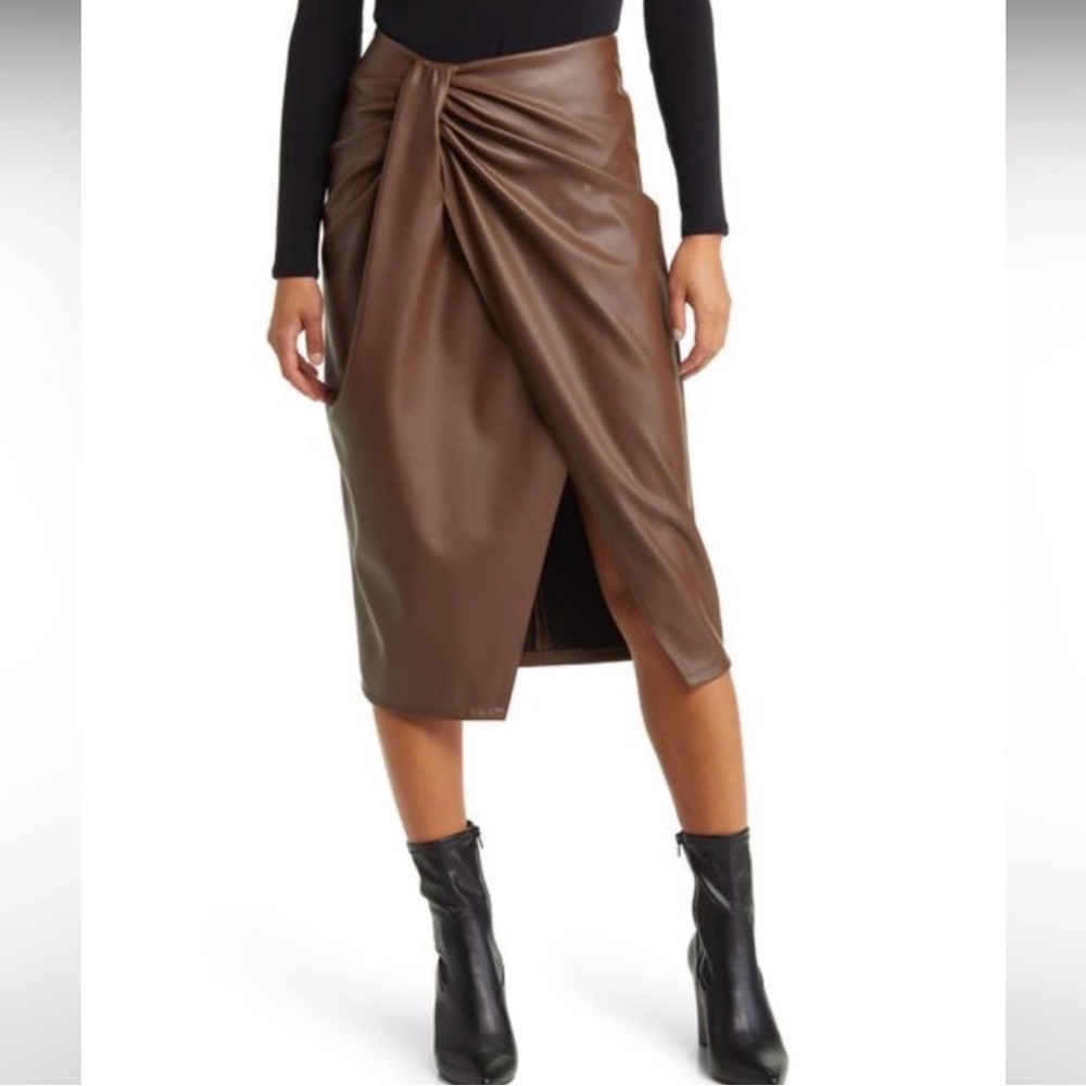 Elegant Brown Faux Leather Pencil Skirt